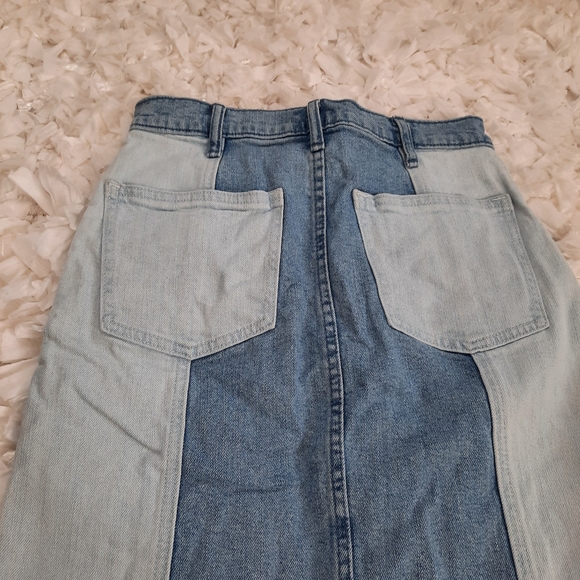 GAP Denim Mixed Denim Patchwork Jean Dkirt Fitted Button Front Sz 25 - Picture 6 of 12